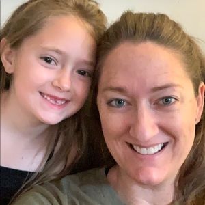 Meet your Posher, Alicia